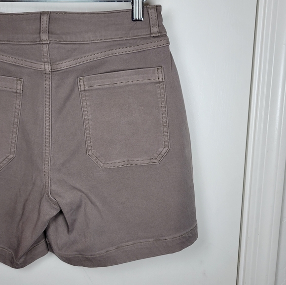 Spanx 6" Stretch Twill Brown Shorts Size Small - Picture 7 of 9